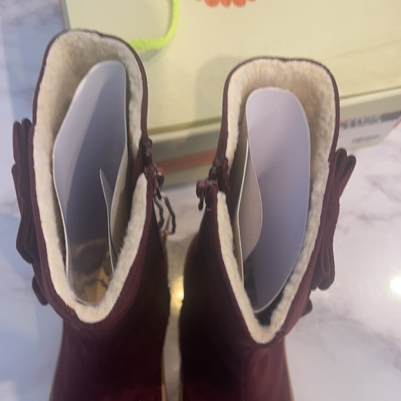 Livie and Luca Bobbie Burgendy Boots size 1Y - Picture 5 of 5